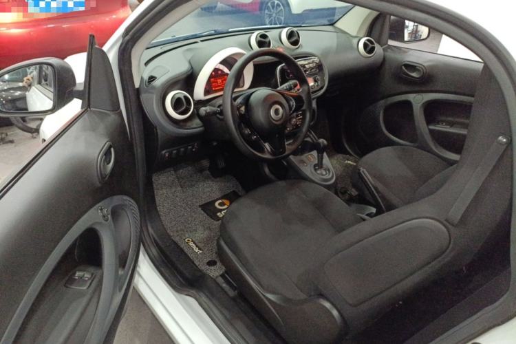 Used smart fortwo 2018 1.0L 52kW Hardtop Dynamic Version China V Driver Seat