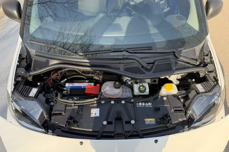 Used smart fortwo 2018 1.0L 52kW Hardtop Passion Edition China V Standard Engine Bay
