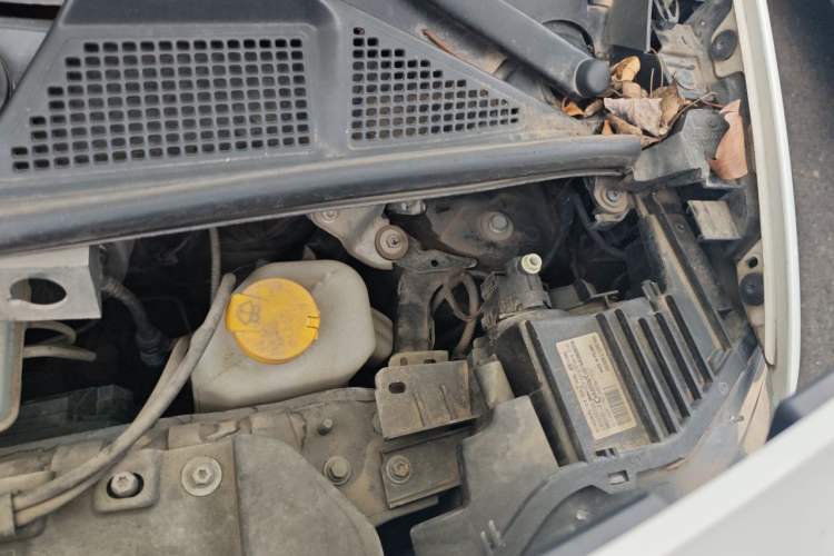Used smart fortwo 2018 1.0L 52kW Hardtop Passion Edition China V Standard Engine Bay Left
