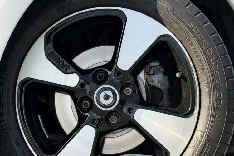 Used smart fortwo 2018 1.0L 52kW Hardtop Passion Edition China V Standard Exterior 1