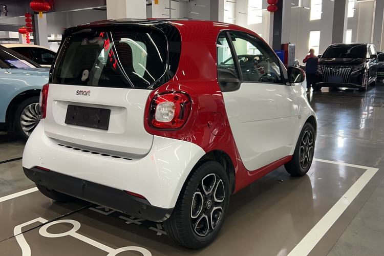 Used smart fortwo 2018 0.9T 66kW Hardtop Pioneer Edition China V Emission Standard Exterior 4