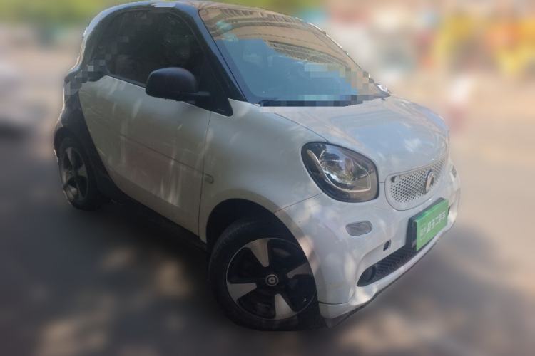 Used smart fortwo 2018 1.0L 52kW Hardtop Passion Edition China V Standard Front Right 45 Deg