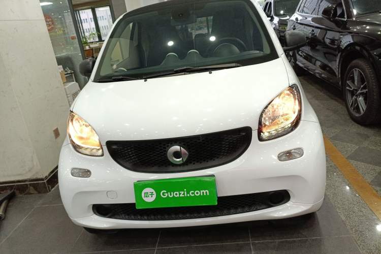Used smart fortwo 2018 1.0L 52kW Hardtop Dynamic Version China V Front