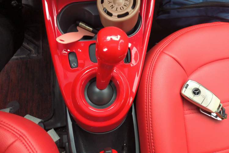 Used smart fortwo 2018 0.9T 66 kW Yaojin Special Edition China V Standard Gear Lever