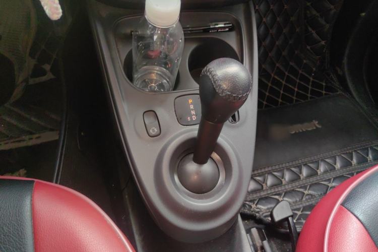 Used smart fortwo 2018 1.0L 52kW Hardtop Dynamic Version China V Gear Lever