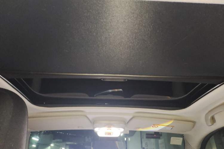 Used smart fortwo 2018 1.0L 52kW Hardtop Passion Edition China V Standard Headliner