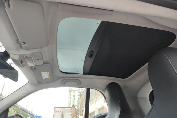 Used smart fortwo 2018 0.9T 66kW Hardtop Pioneer Edition China V Emission Standard Headliner
