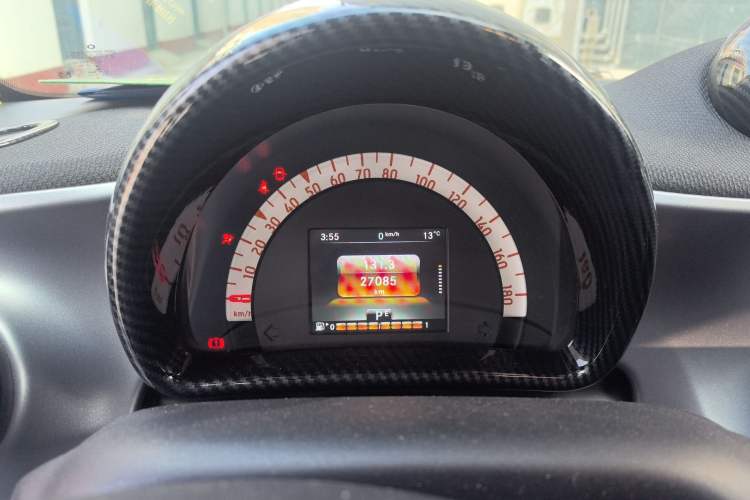 Used smart fortwo 2018 1.0L 52kW Convertible Passion Edition China V Standard Instrument Cluster
