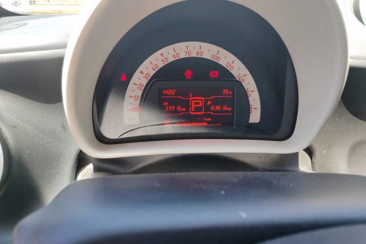Used smart fortwo 2018 1.0L 52kW Hardtop Dynamic Version China V Instrument Cluster