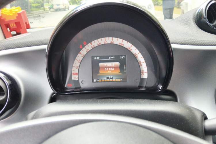 Used smart fortwo 2018 1.0L 52kW Hardtop Passion Edition China V Standard Instrument Cluster