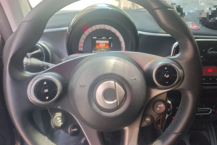 Used smart fortwo 2018 1.0L 52kW Hardtop Passion Edition China V Standard Instrument Cluster