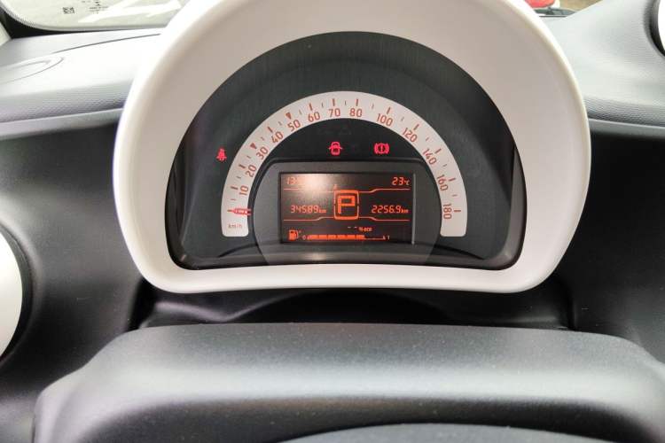 Used smart fortwo 2018 1.0L 52kW Hardtop Dynamic Version China V Instrument Cluster