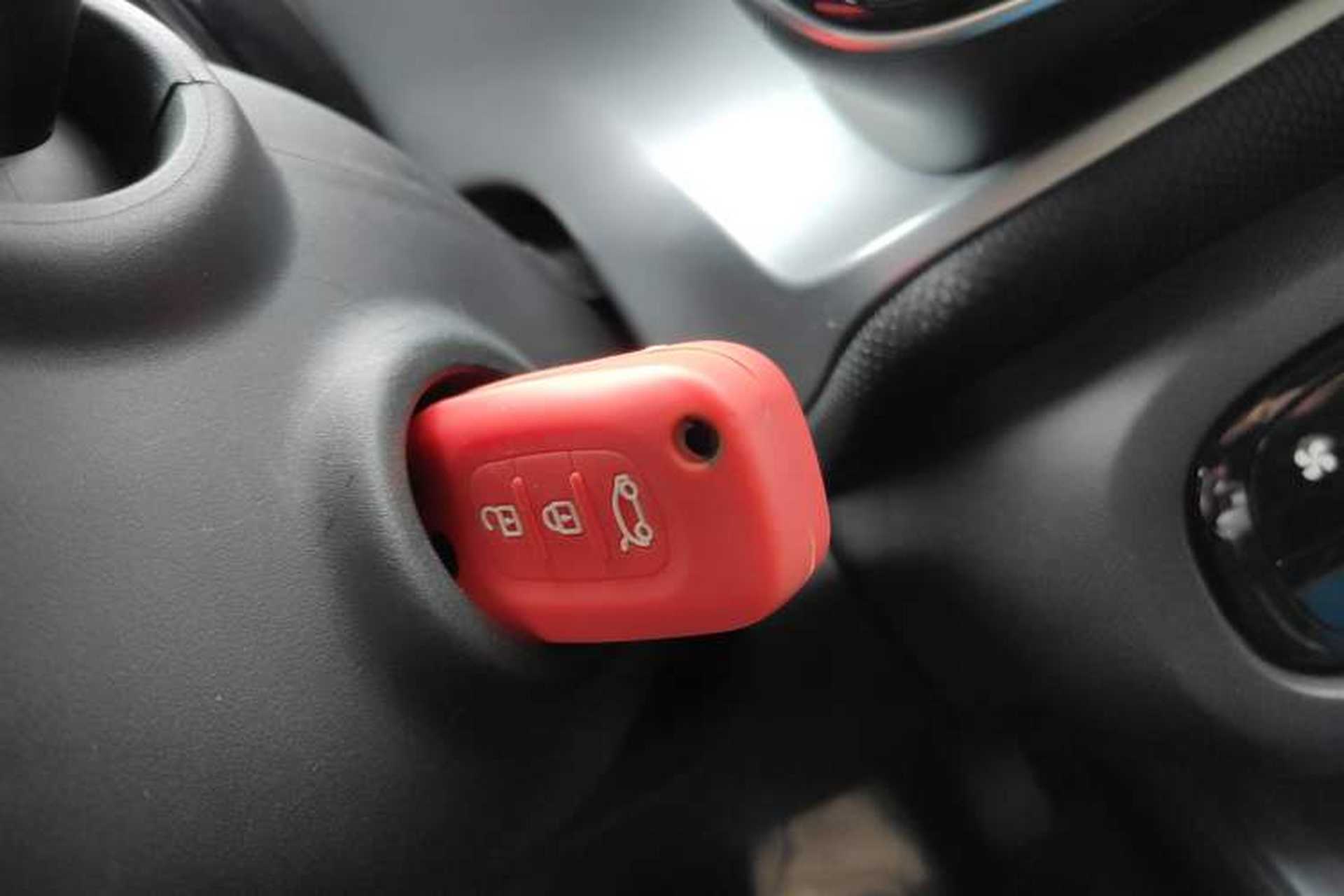 Used smart fortwo 2018 0.9T 66kW Hardtop Pioneer Edition China V Emission Standard Interior 1