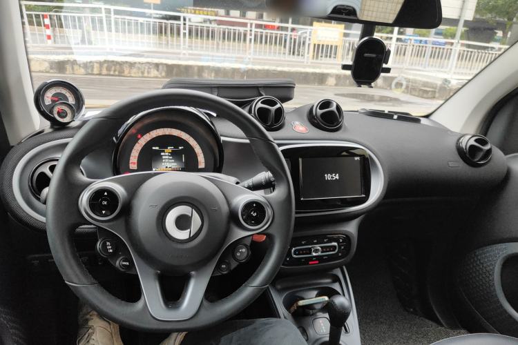Used smart fortwo 2018 0.9T 66kW Hardtop Pioneer Edition China V Emission Standard Interior 2