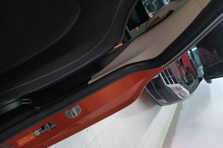 Used smart fortwo 2018 1.0L 52kW Hardtop Passion Edition China V Standard Left Rear Door Interior