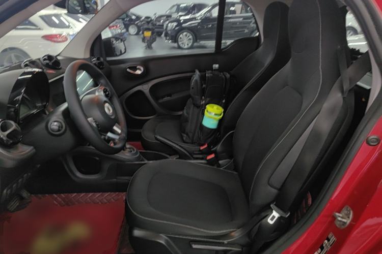 Used smart fortwo 2018 1.0L 52kW Hardtop Passion Edition China V Standard Left Rear Seat