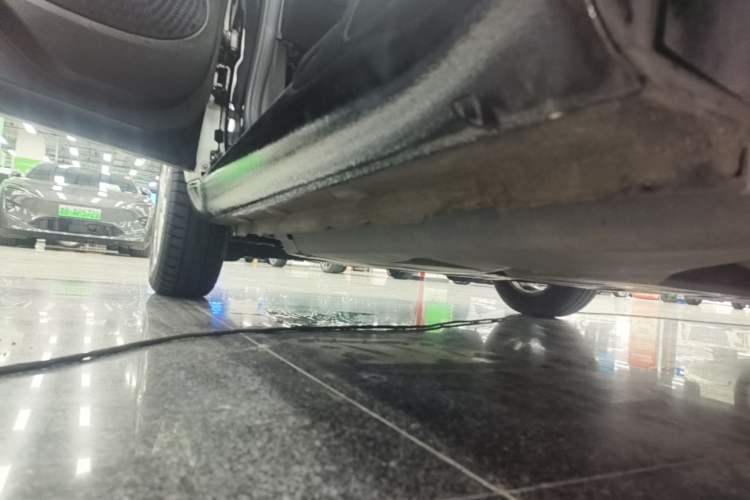 Used smart fortwo 2018 1.0L 52kW Hardtop Dynamic Version China V Left Side Sill