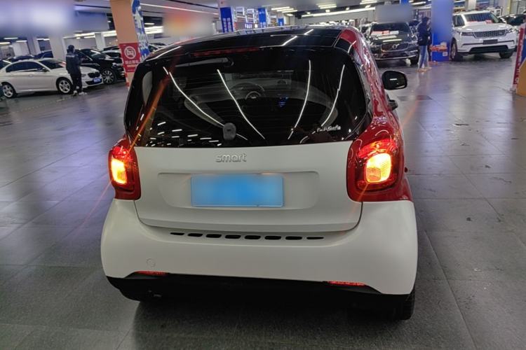 Used smart fortwo 2018 1.0L 52kW Hardtop Passion Edition China V Standard Rear