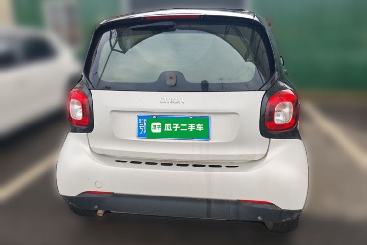Used smart fortwo 2018 1.0L 52kW Hardtop Passion Edition China V Standard Rear
