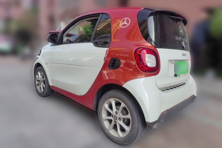 Used smart fortwo 2018 1.0L 52kW Hardtop Dynamic Version China V Rear Left 45 Deg