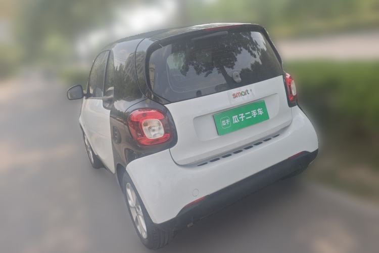 Used smart fortwo 2018 1.0L 52kW Hardtop Dynamic Version China V Rear Left 45 Deg
