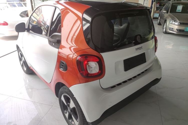 Used smart fortwo 2018 1.0L 52kW Hardtop Passion Edition China V Standard Rear Left 45 Deg