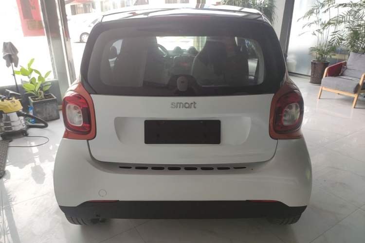 Used smart fortwo 2018 1.0L 52kW Hardtop Passion Edition China V Standard Rear