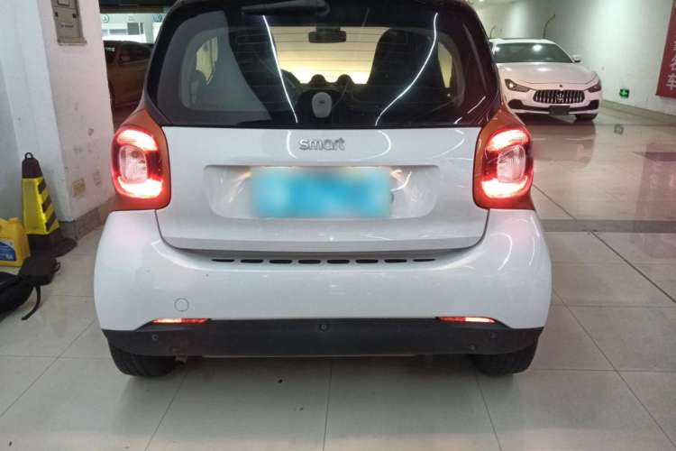 Used smart fortwo 2018 1.0L 52kW Hardtop Passion Edition China V Standard Rear