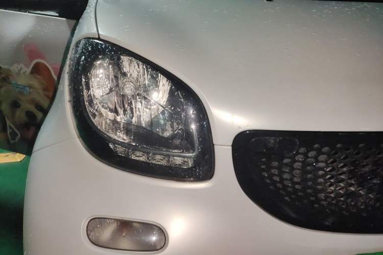 Used smart fortwo 2018 1.0L 52kW Hardtop Passion Edition China V Standard Right Front Headlight