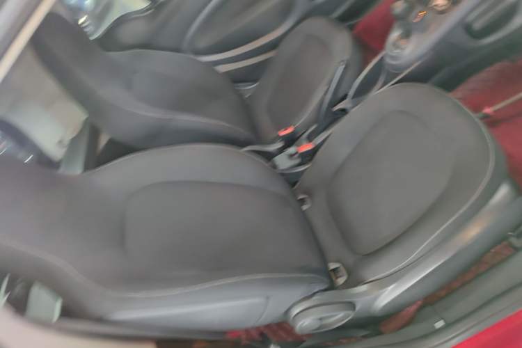 Used smart fortwo 2018 1.0L 52kW Hardtop Passion Edition China V Standard Right Front Seat