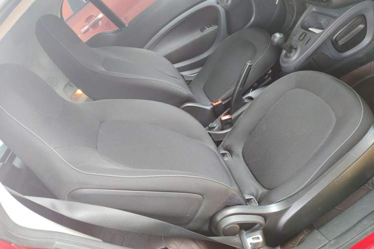 Used smart fortwo 2018 1.0L 52kW Hardtop Passion Edition China V Standard Right Front Seat
