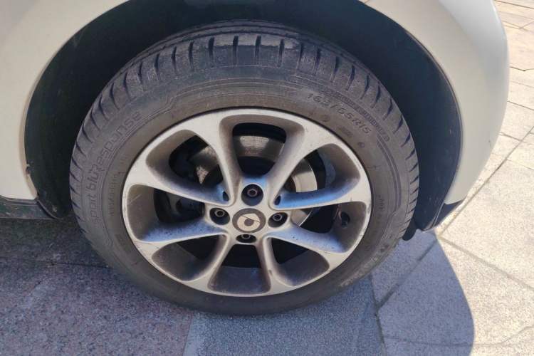 Used smart fortwo 2018 1.0L 52kW Hardtop Dynamic Version China V Right Front Wheel Hub