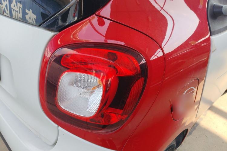 Used smart fortwo 2018 1.0L 52kW Hardtop Passion Edition China V Standard Right Rear Taillight