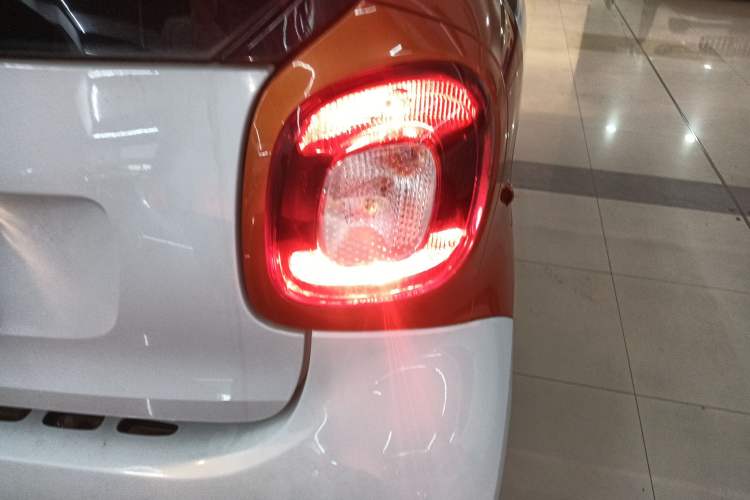 Used smart fortwo 2018 1.0L 52kW Hardtop Passion Edition China V Standard Right Rear Taillight