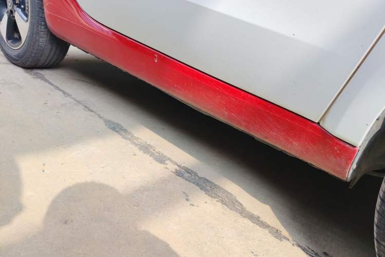 Used smart fortwo 2018 1.0L 52kW Hardtop Passion Edition China V Standard Right Side Sill