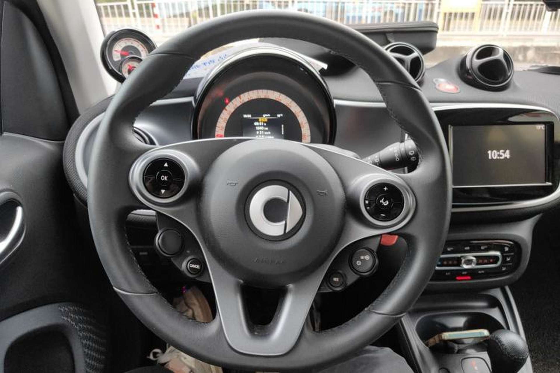 Used smart fortwo 2018 0.9T 66kW Hardtop Pioneer Edition China V Emission Standard Steering Wheel