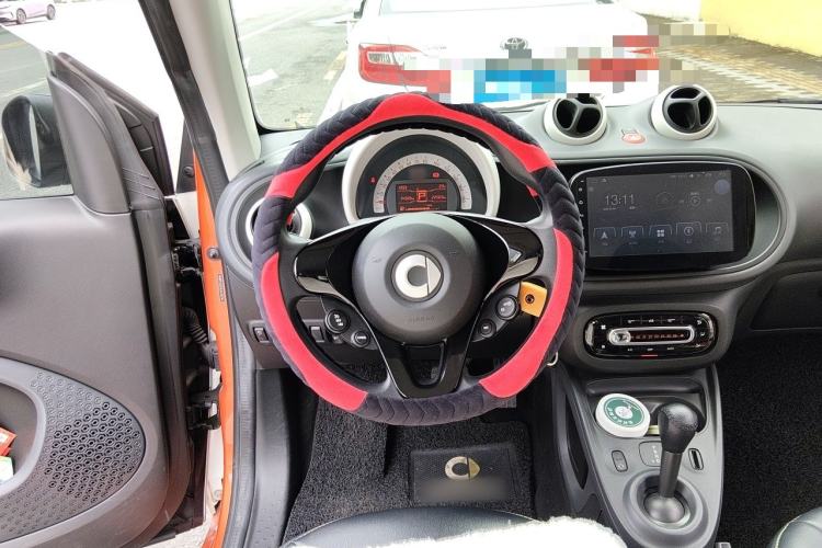 Used smart fortwo 2018 1.0L 52kW Hardtop Dynamic Version China V Steering Wheel