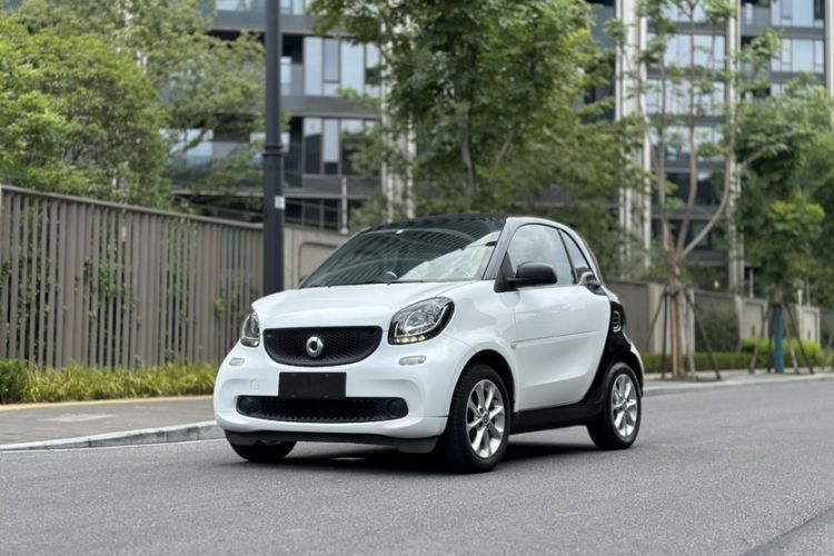 Used smart fortwo 2018 1.0L 52kW Hardtop Dynamic Version China V Guazi used car, China used car export, Used car for sale, Used  cars, Cheapest cars for sale