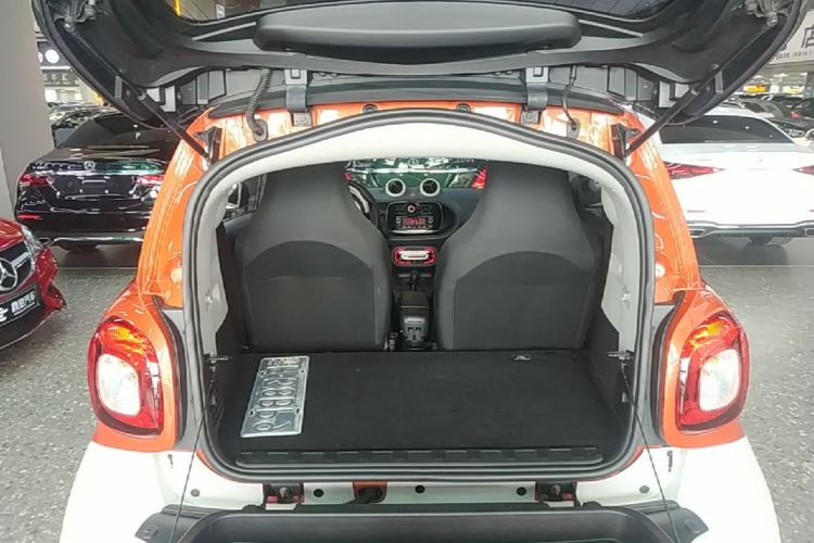 Used smart fortwo 2018 1.0L 52kW Hardtop Dynamic Version China V Trunk