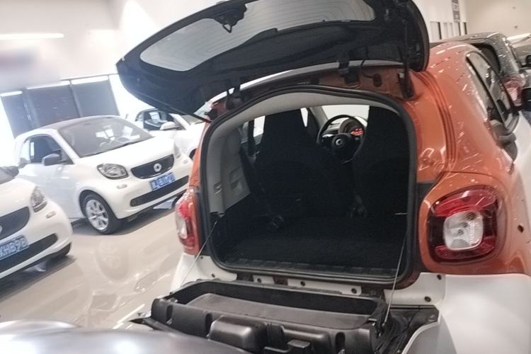 Used smart fortwo 2018 1.0L 52kW Hardtop Dynamic Version China V Trunk