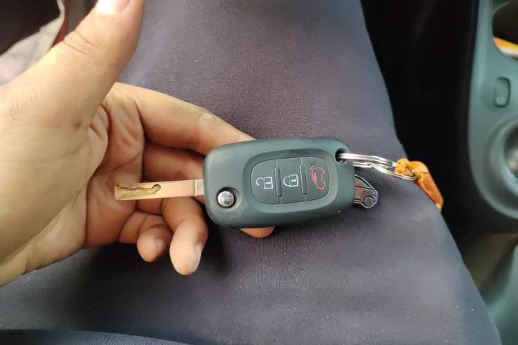 Used smart fortwo 2018 1.0L 52kW Hardtop Passion Edition China V Standard Vehicle Key