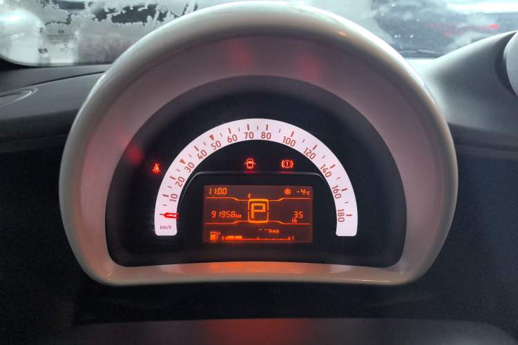 Used smart fortwo 2018 1.0L 52kW Hardtop Dynamic Version China V Instrument Cluster