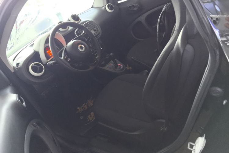 Used smart fortwo 2018 1.0L 52kW Hardtop Dynamic Version China V Left Front Seat