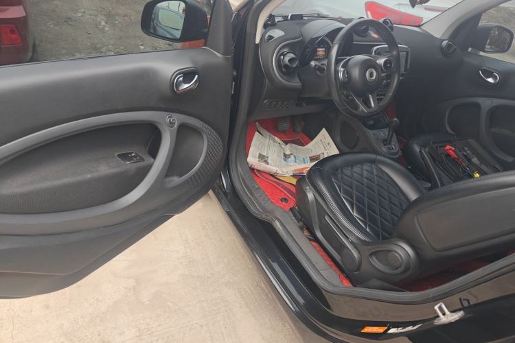 Used smart fortwo 2019 0.9T 66kW Hardtop Pioneer Edition China VI Driver Seat