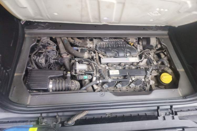 Used smart fortwo 2019 0.9T 66kW Hardtop Wind Power Edition China VI Engine Bay
