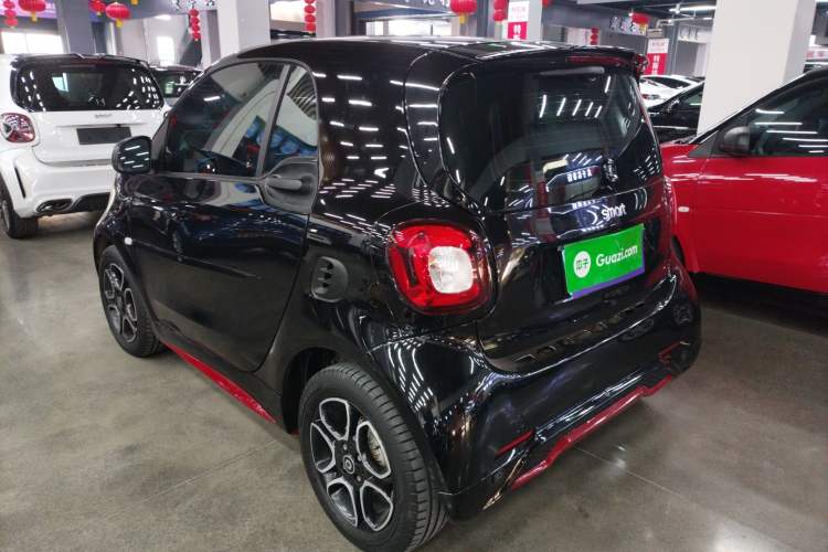 Used smart fortwo 2019 0.9T 66kW Hardtop Wind Power Edition China VI Exterior 2