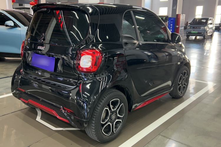 Used smart fortwo 2019 0.9T 66kW Hardtop Wind Power Edition China VI Exterior 3