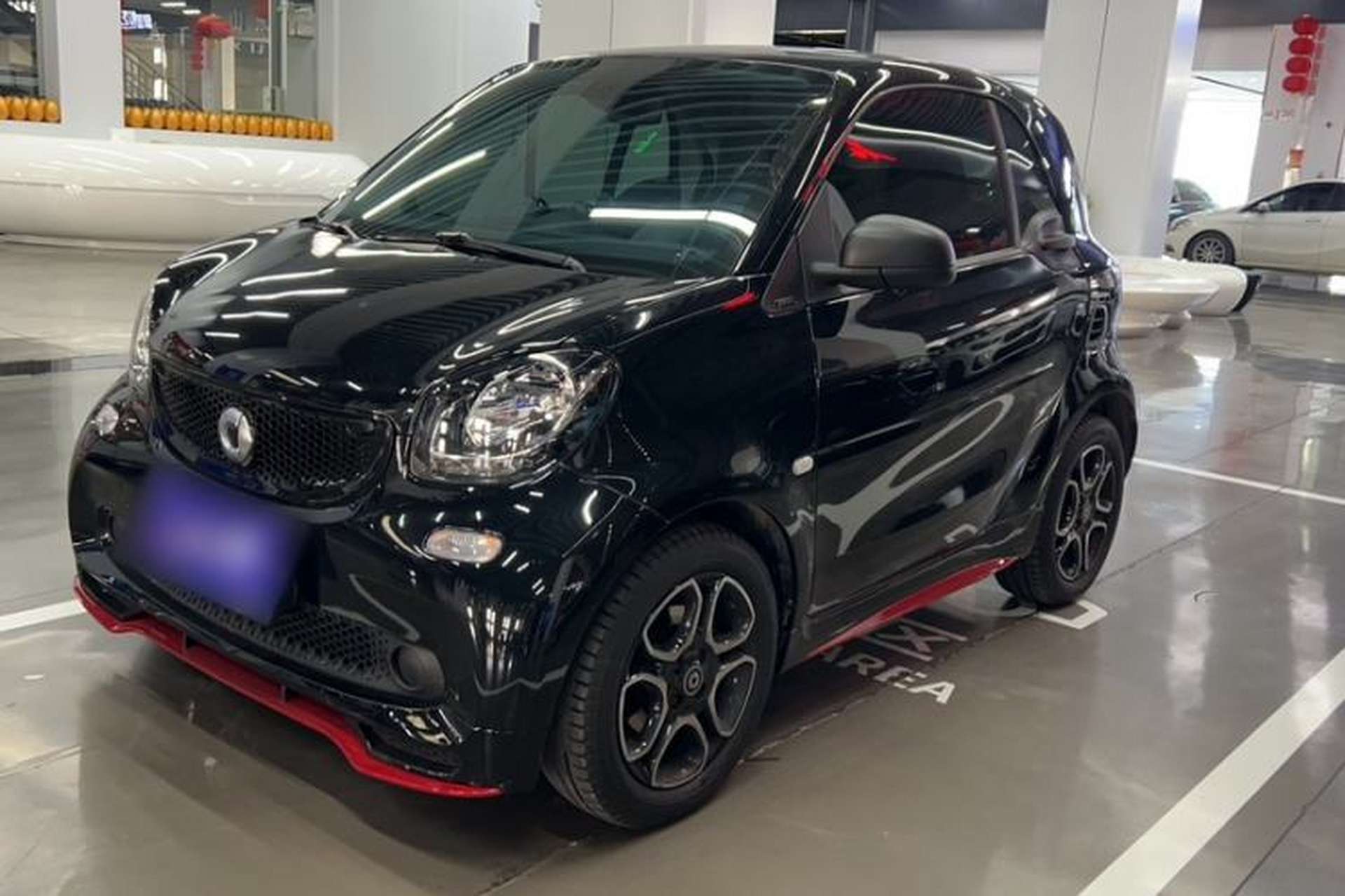 Used smart fortwo 2019 0.9T 66kW Hardtop Wind Power Edition China VI Front Left 45 Deg