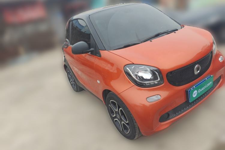 Used smart fortwo 2019 0.9T 66kW Hardtop Pioneer Edition China VI Front Right 45 Deg