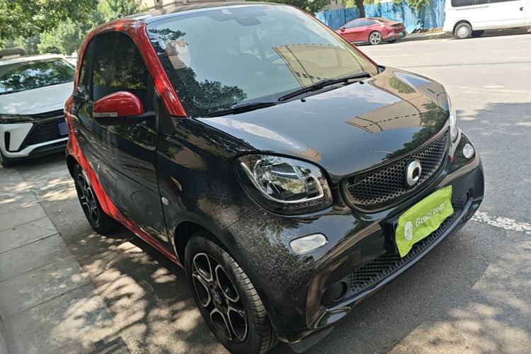 Used smart fortwo 2019 0.9T 66kW Hardtop Wind Power Edition China VI Front Right 45 Deg